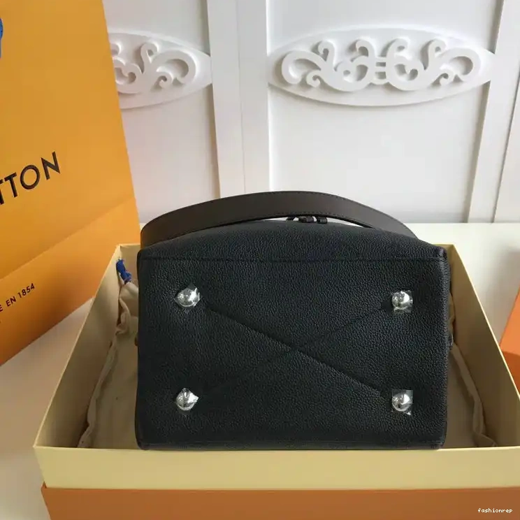 Fashionrep LV 20B570177 Bags 0602